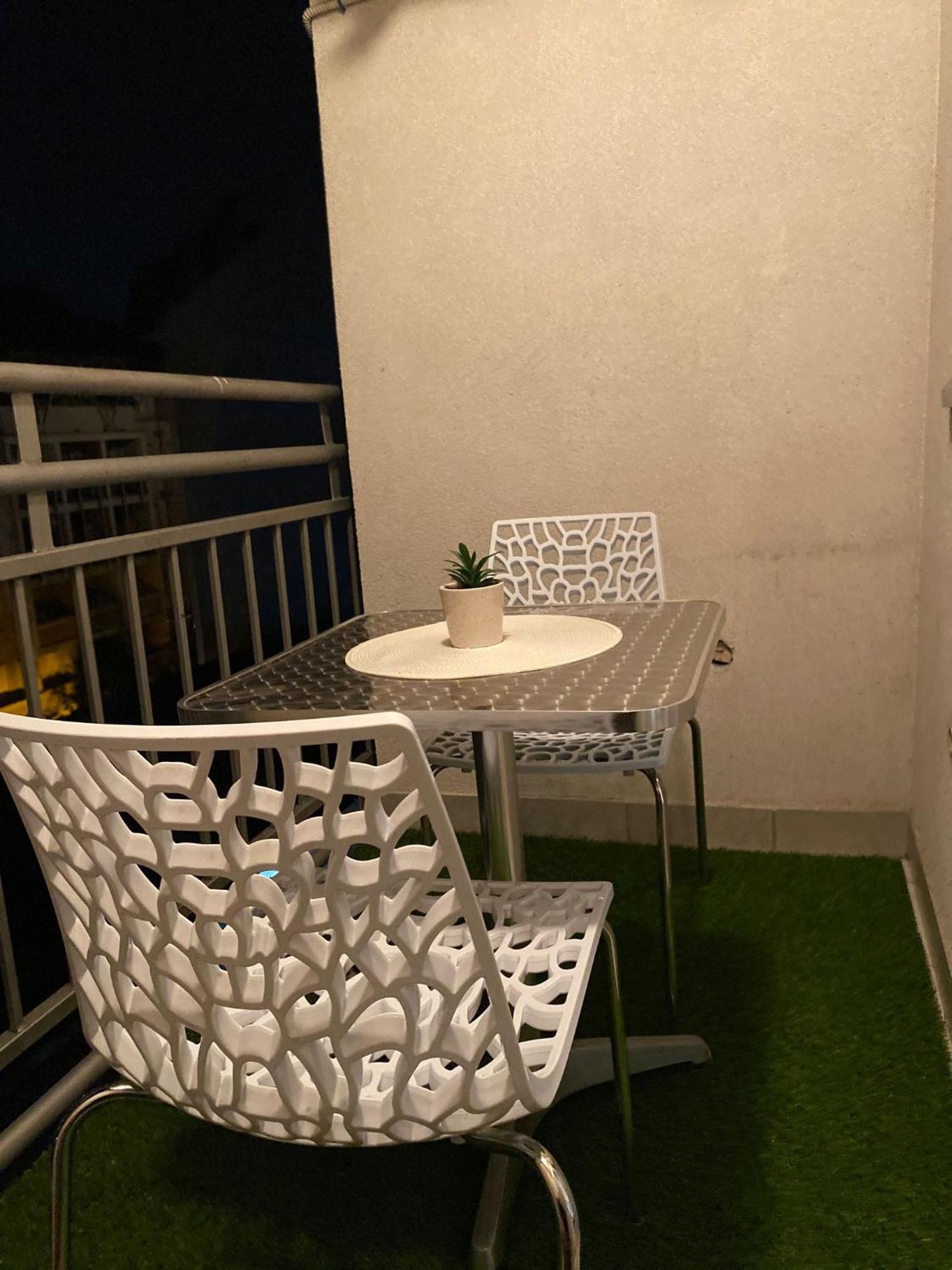 נובי סאד Apartman Ns Dan Centar מראה חיצוני תמונה